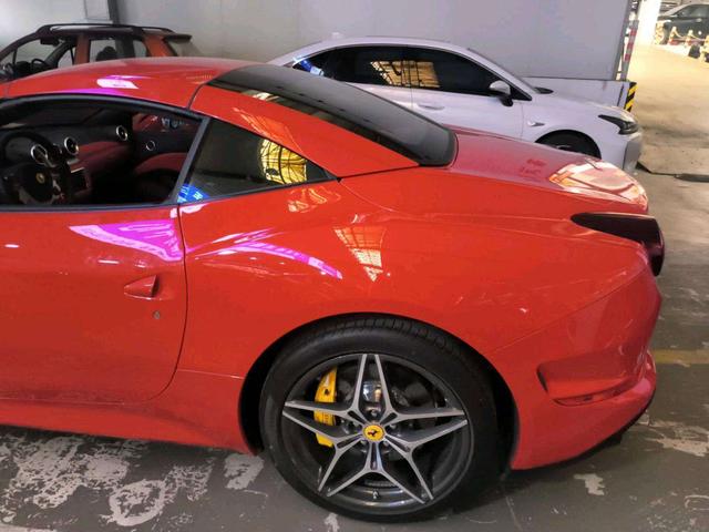 Ferrari California T 2015 thumb 3