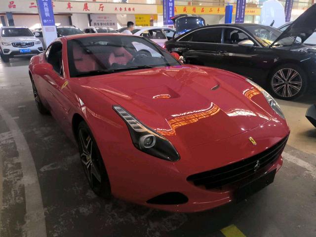 Ferrari California T 2015 thumb 9