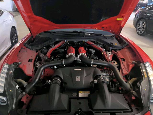 Ferrari California T 2015 thumb 11