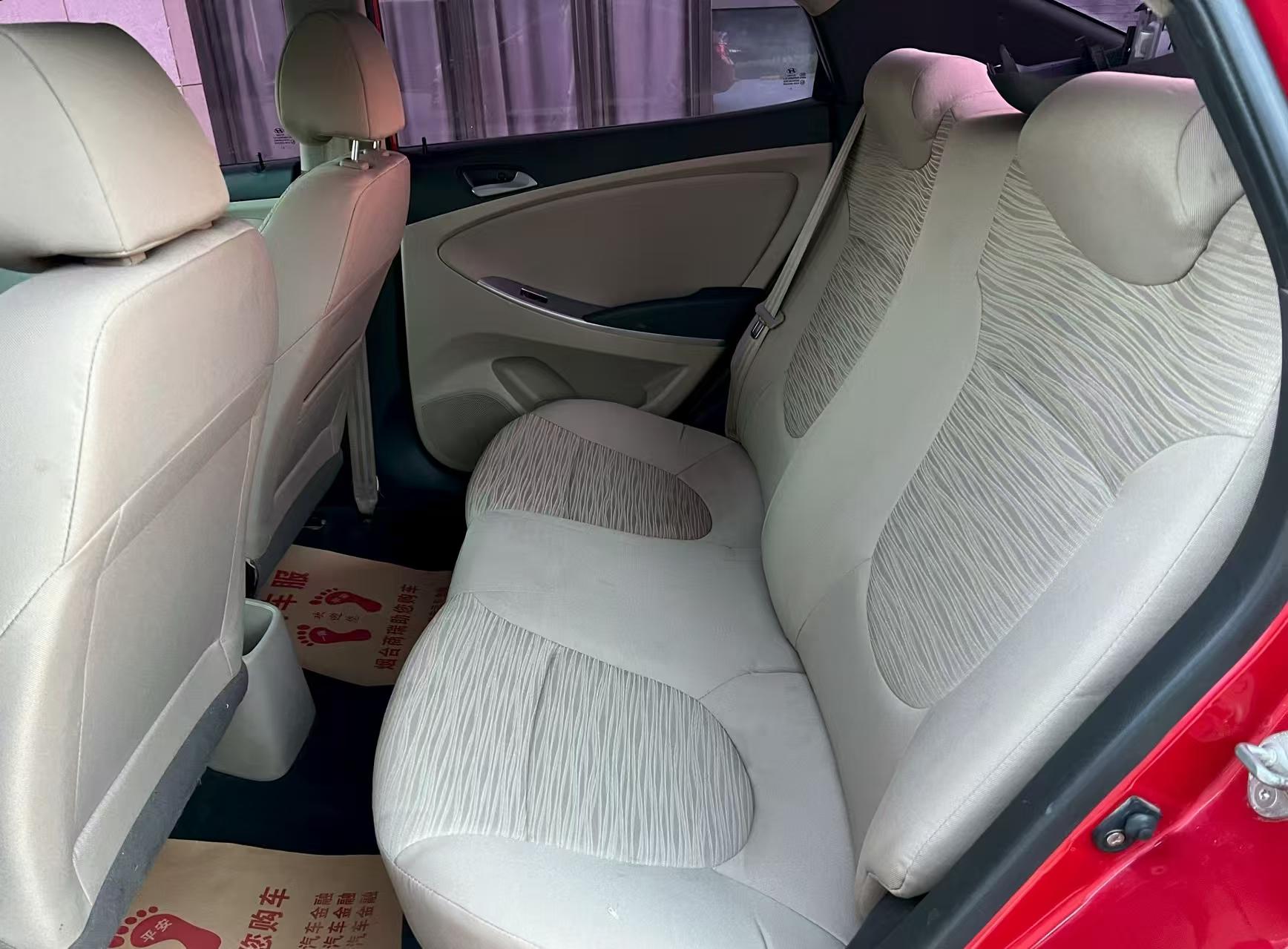 Hyundai Solaris 2014 thumb 7