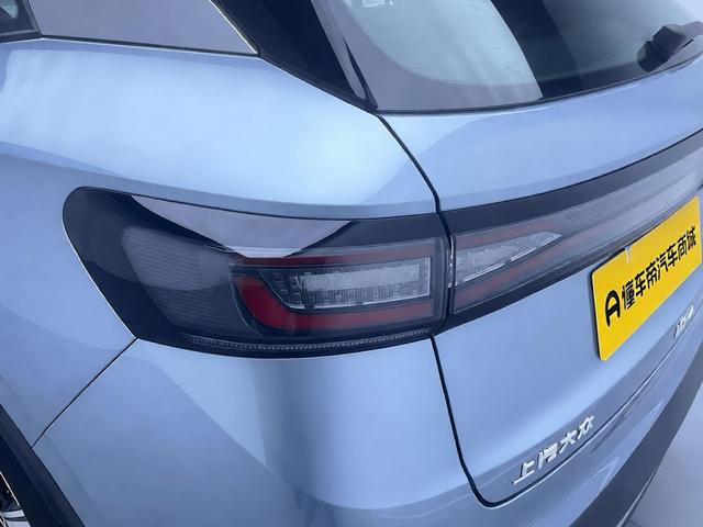 Volkswagen ID.4 2025 thumb 11