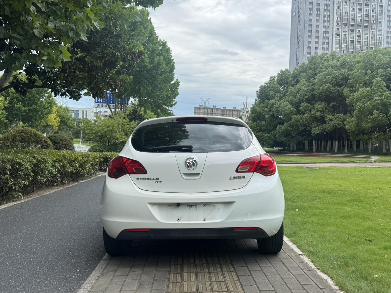 Buick Excelle 2012 thumb 3