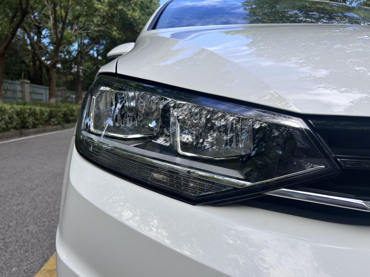 Volkswagen Touran 2018 thumb 6