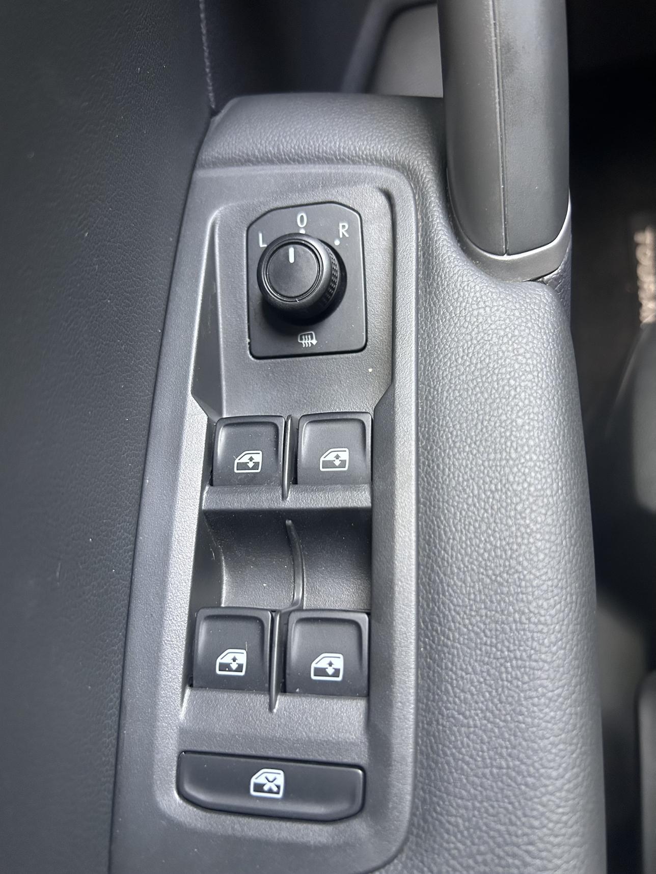 Volkswagen Touran 2018 thumb 10