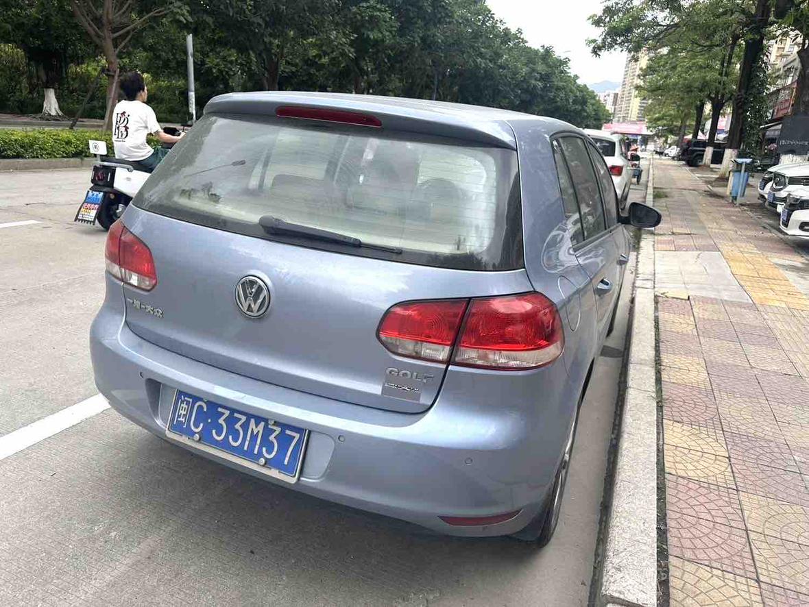 Volkswagen Golf Sportsvan 2012 thumb 4