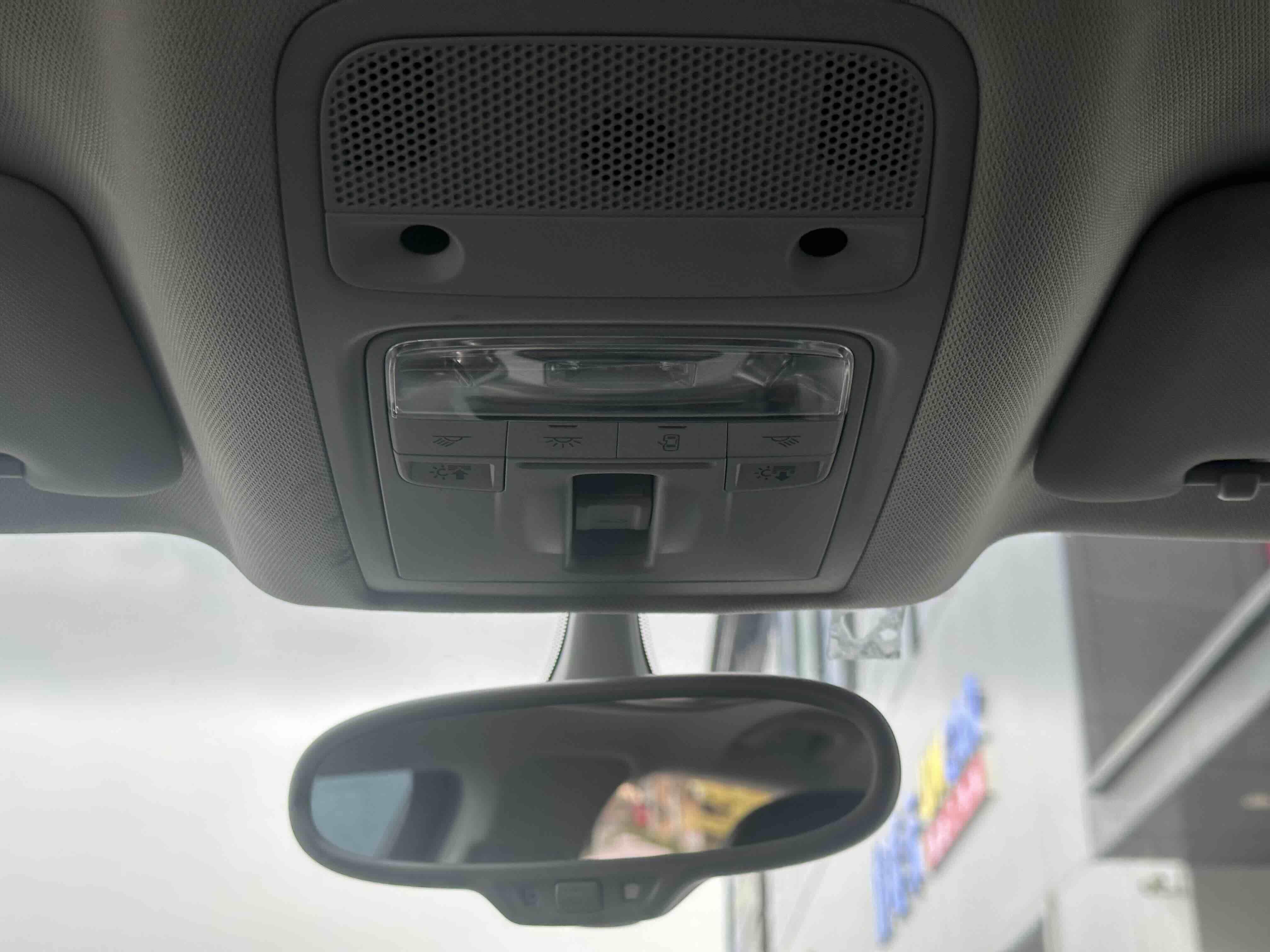 Audi Q3 2015 thumb 9