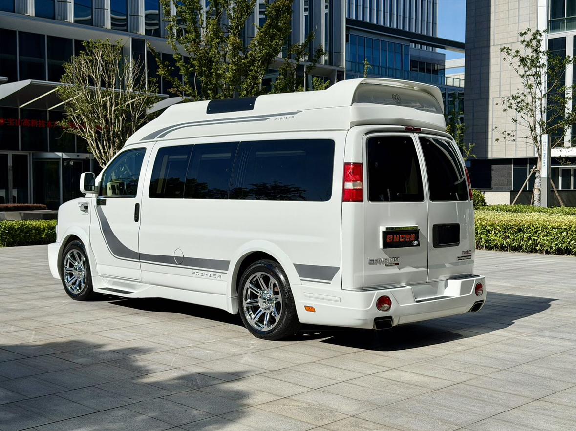 GMC Savana 2018 thumb 2