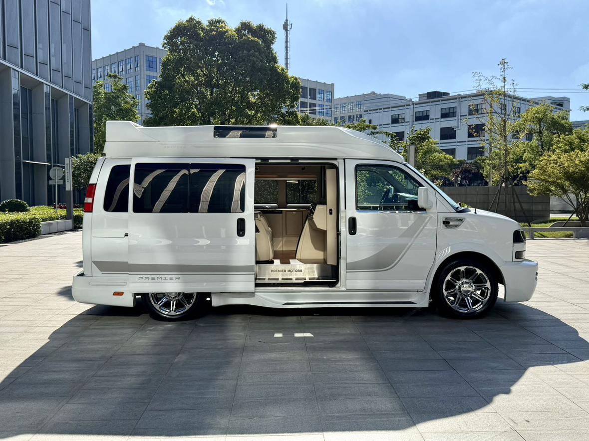 GMC Savana 2018 thumb 5