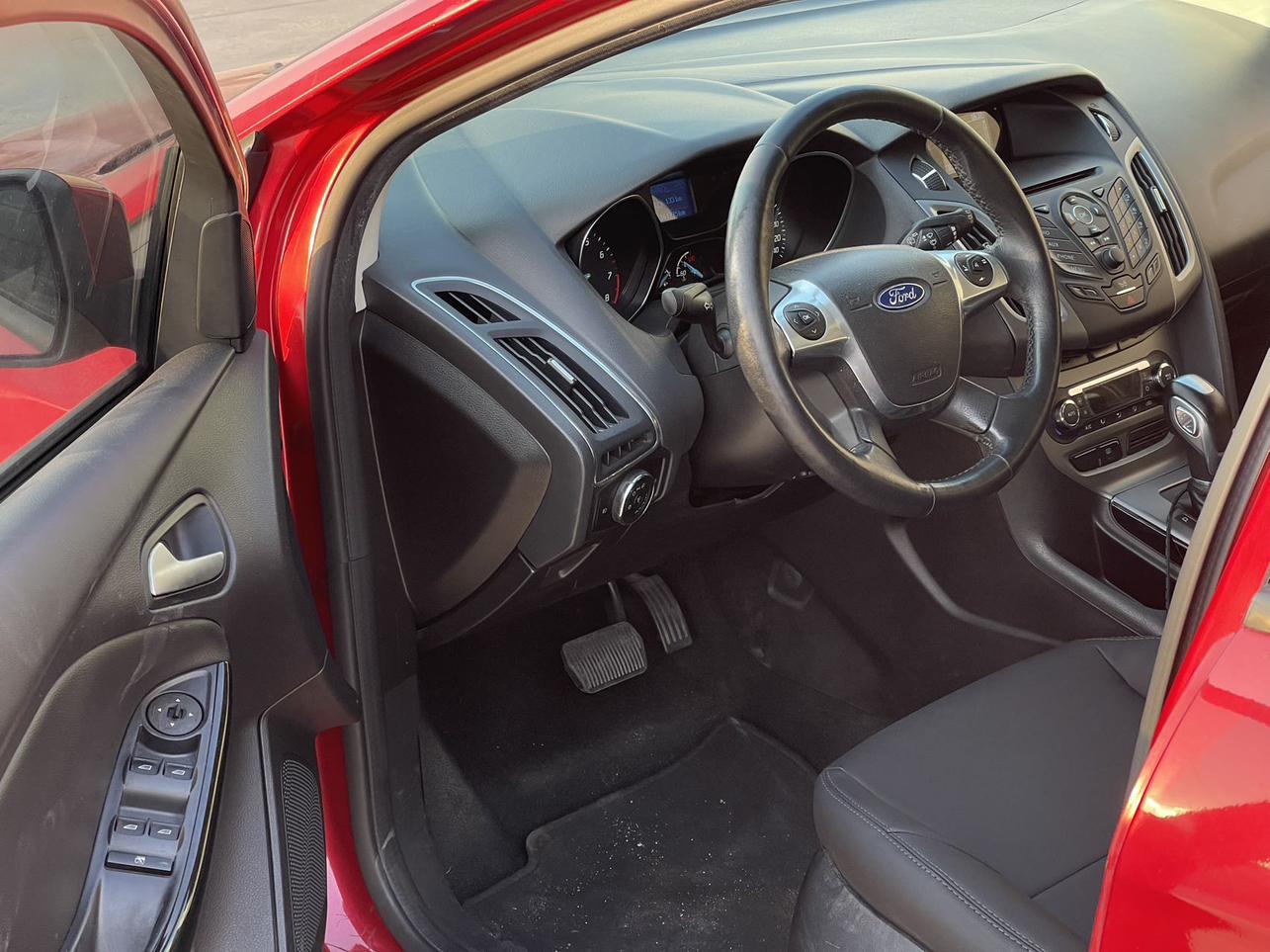 Ford Focus ST 2012 thumb 6