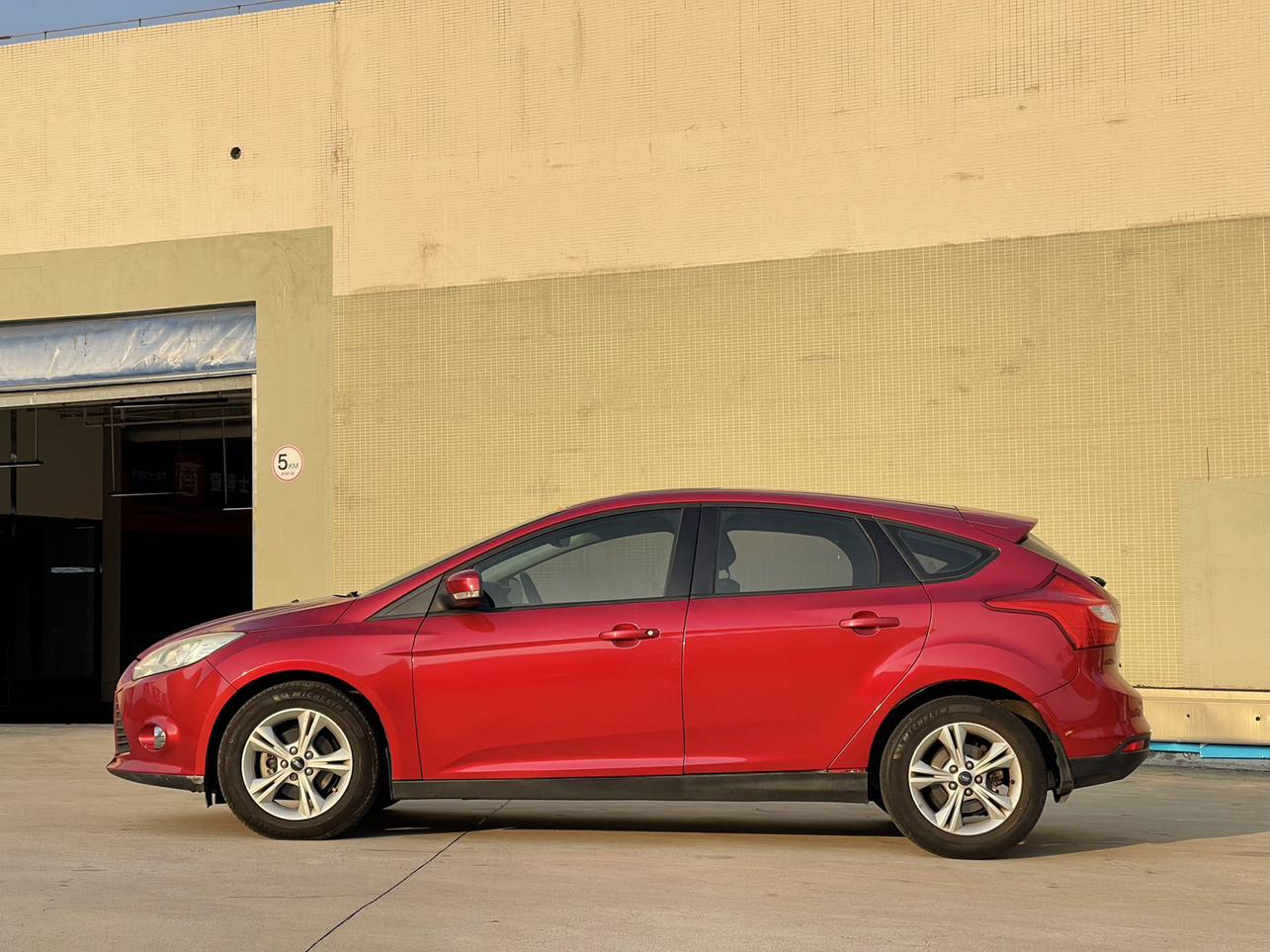 Ford Focus ST 2012 thumb 11