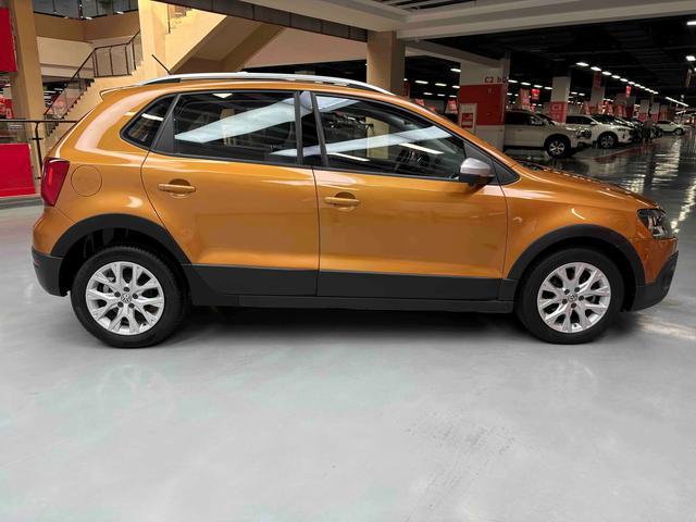 Volkswagen Polo 2014 thumb 6