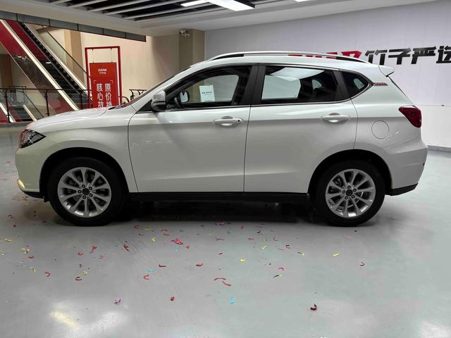 Haval H2 2017 thumb 2