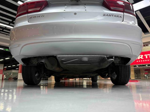 Volkswagen Santana 2015 thumb 12