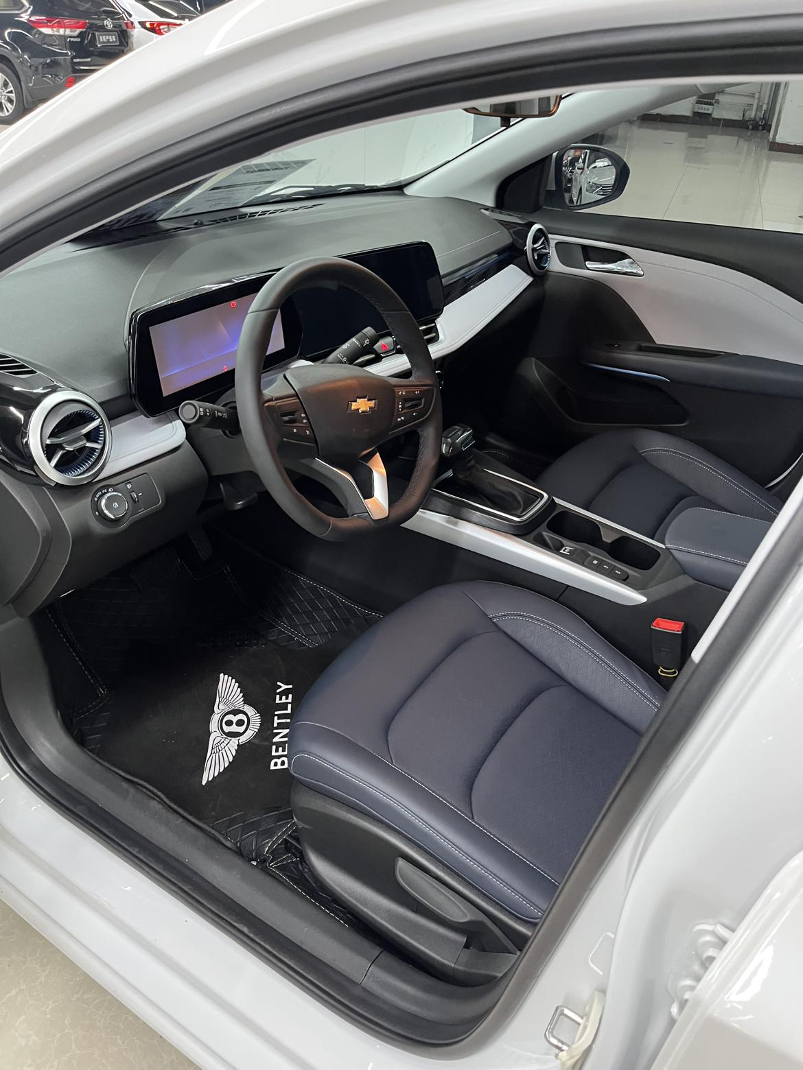 Chevrolet Monza 2024 thumb 5