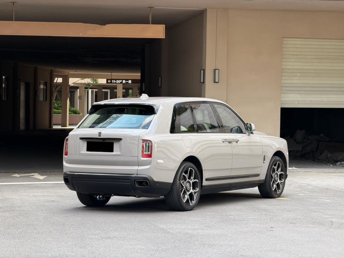 Rolls-Royce Cullinan 2020 thumb 2