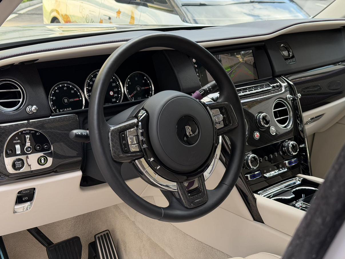 Rolls-Royce Cullinan 2020 thumb 11