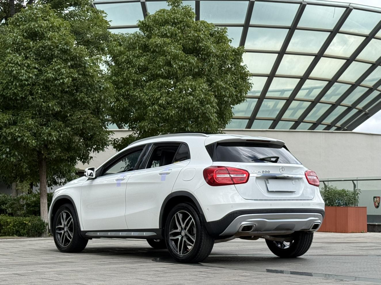 Mercedes-Benz GLA 2016 thumb 3