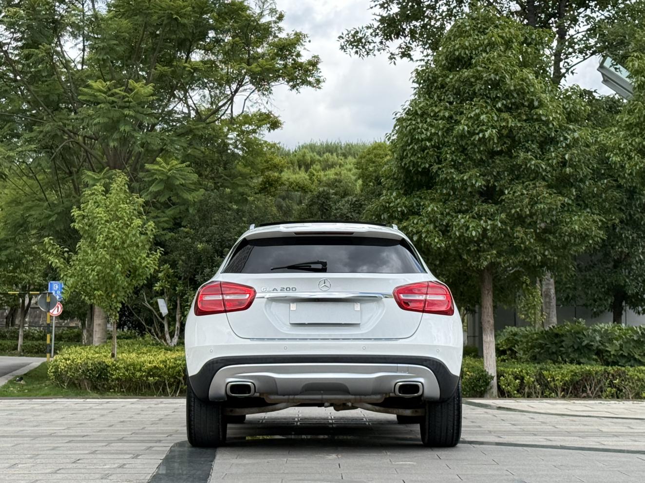 Mercedes-Benz GLA 2016 thumb 4