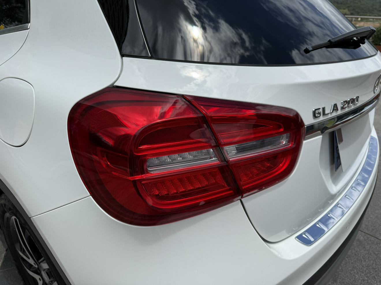 Mercedes-Benz GLA 2016 thumb 9