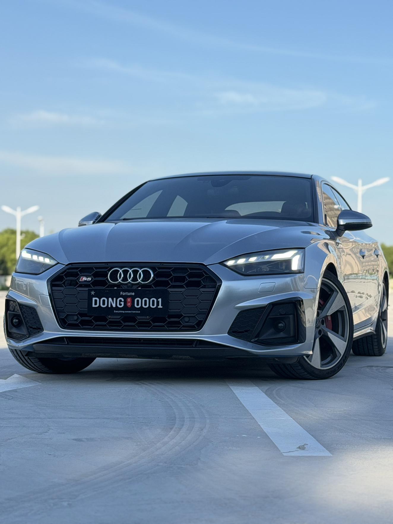 Audi S5 2021 thumb 4