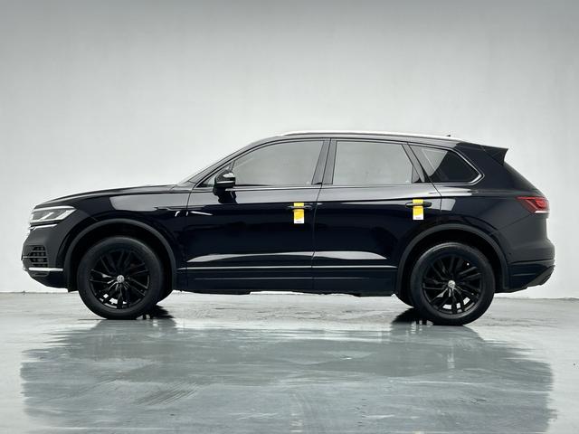 Volkswagen Touareg 2019 thumb 2