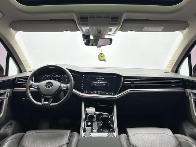 Volkswagen Touareg 2019 thumb 12