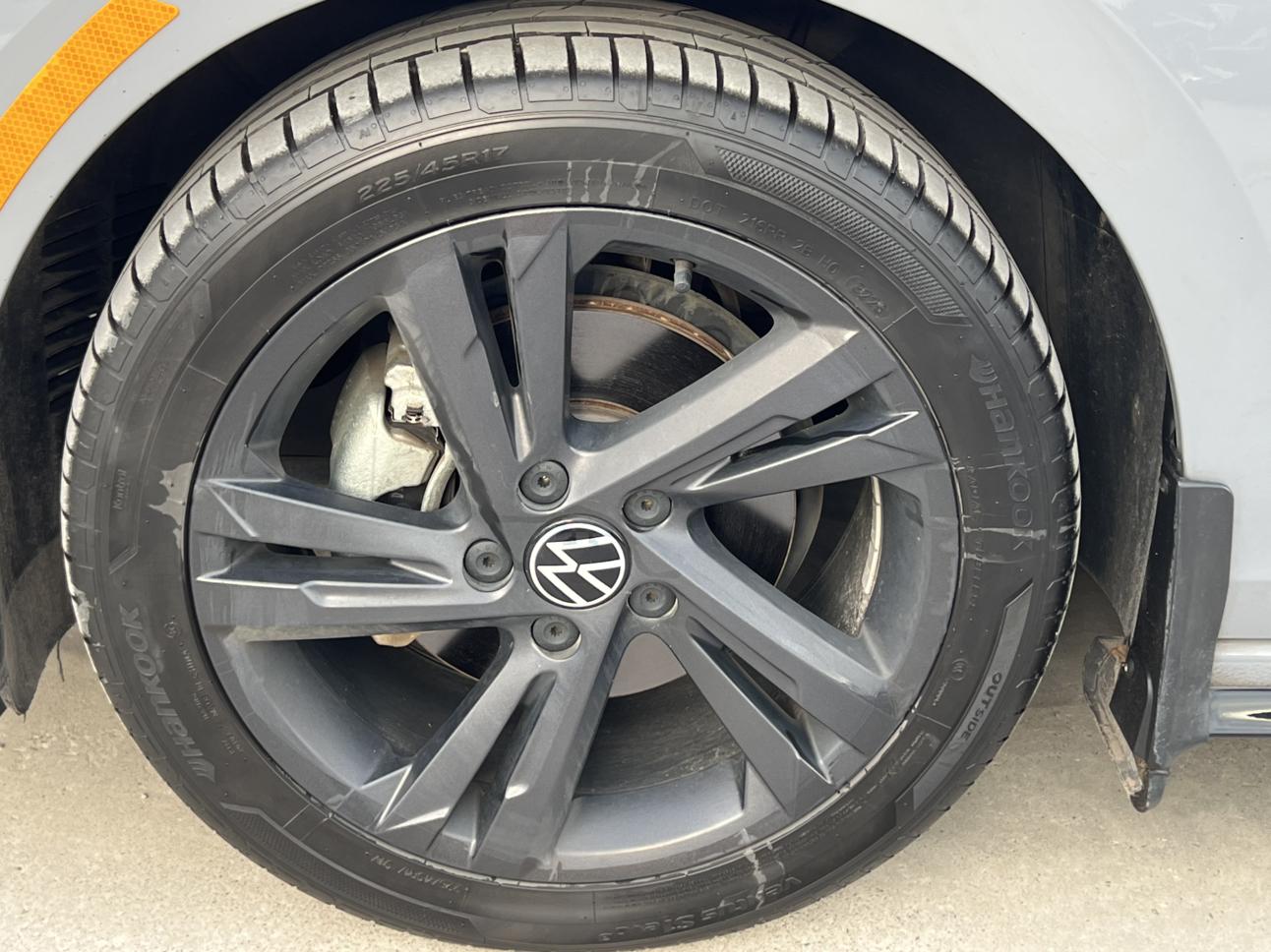 Volkswagen Golf Sportsvan 2023 thumb 7