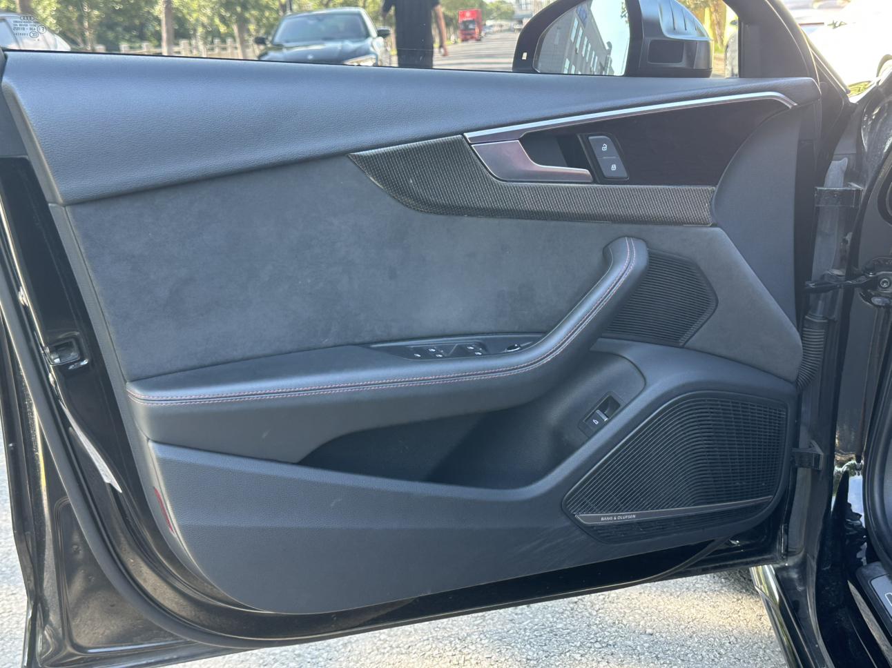 Audi S4 2021 thumb 5