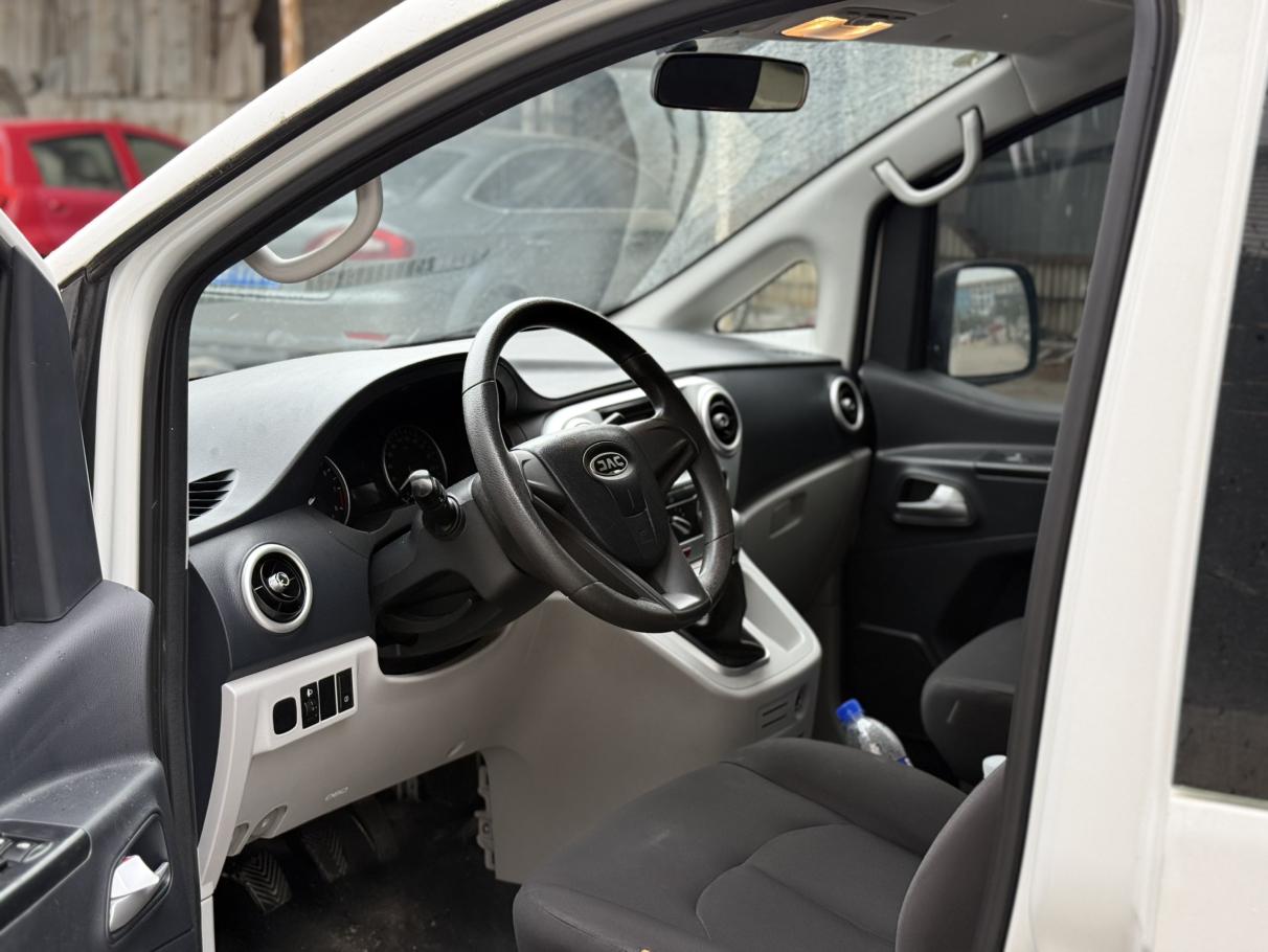 JAC Refine M3 2023 thumb 9