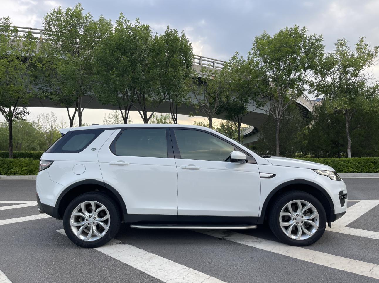 Land Rover Discovery Sport 2018 thumb 6