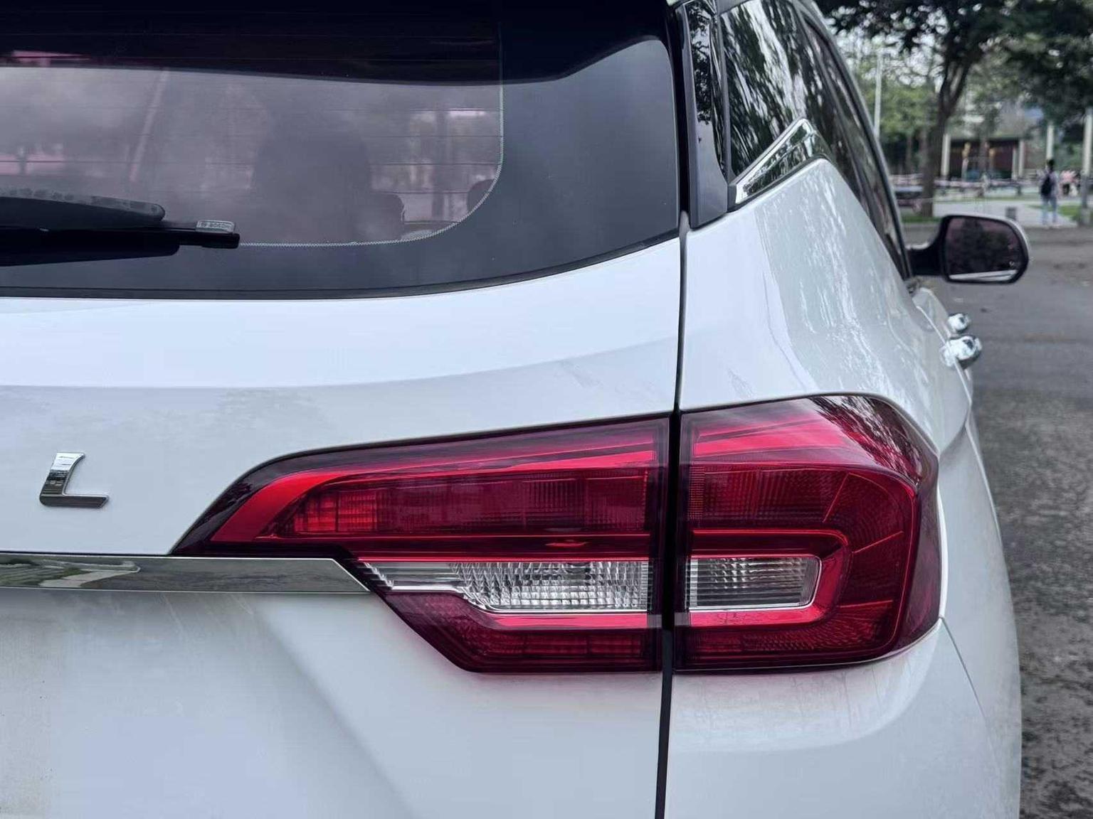 Haval M6 2018 thumb 7
