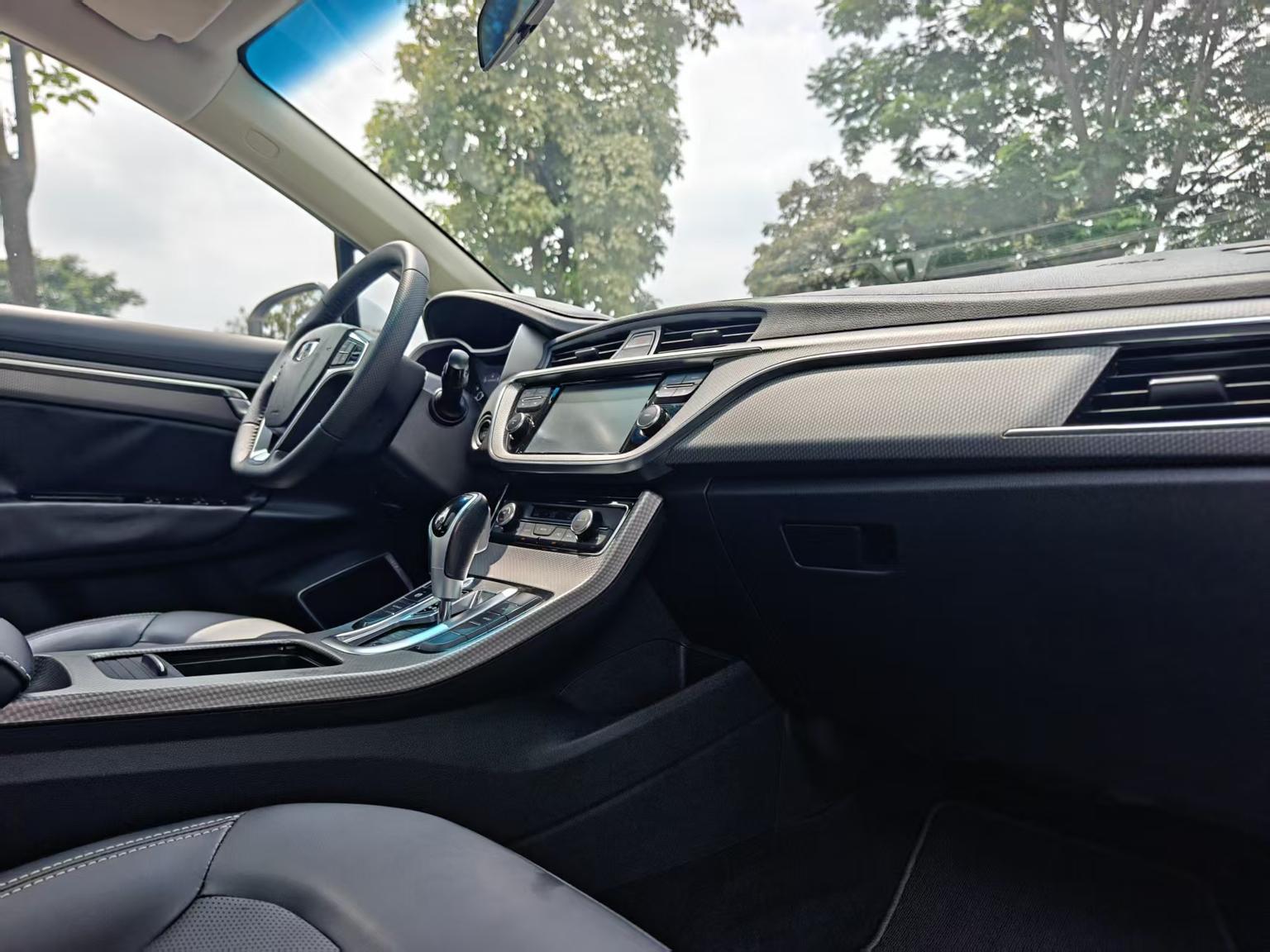 Geely GS 2017 thumb 9