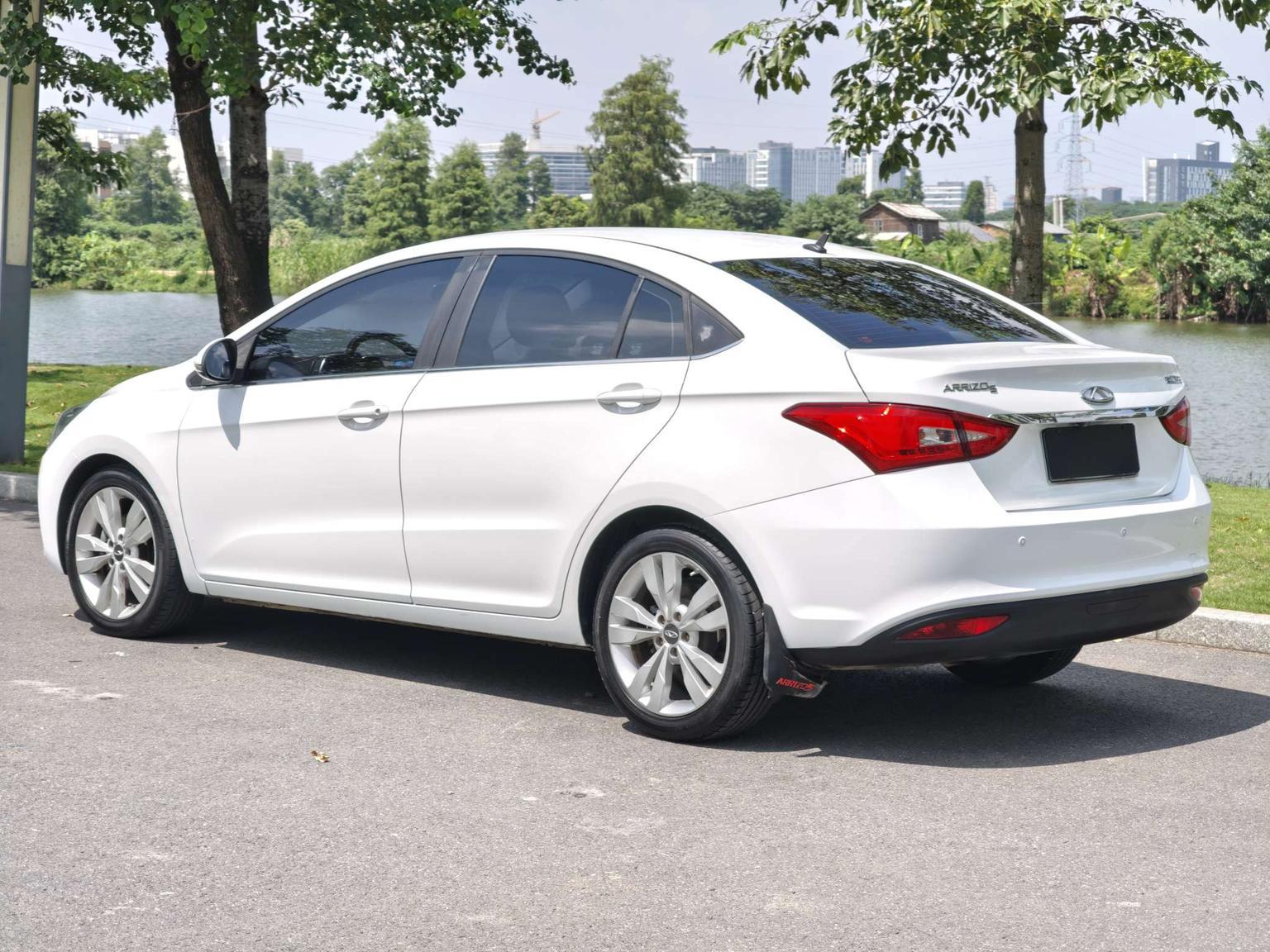 Chery Arrizo 5 2017 thumb 3