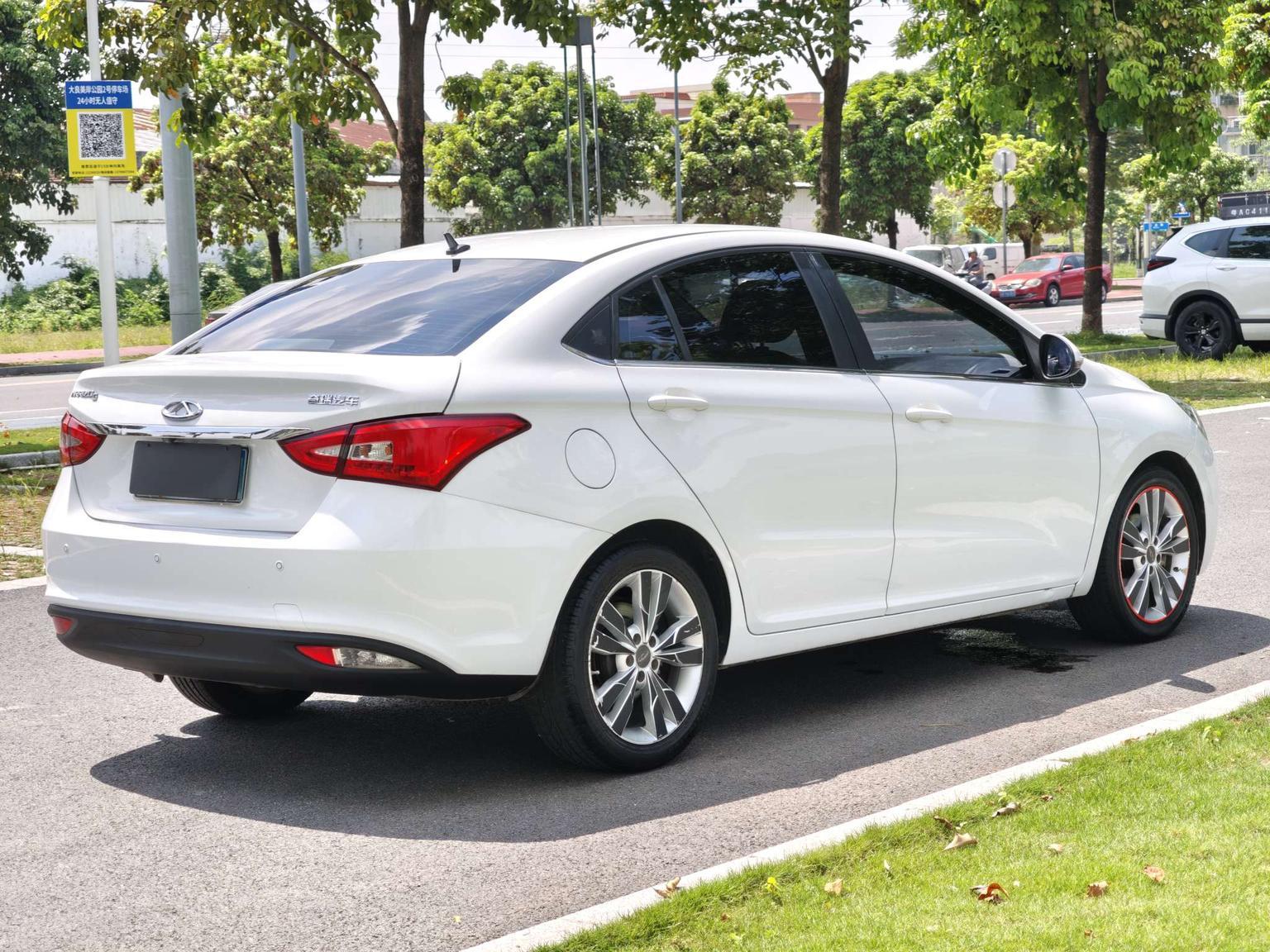 Chery Arrizo 5 2017 thumb 5