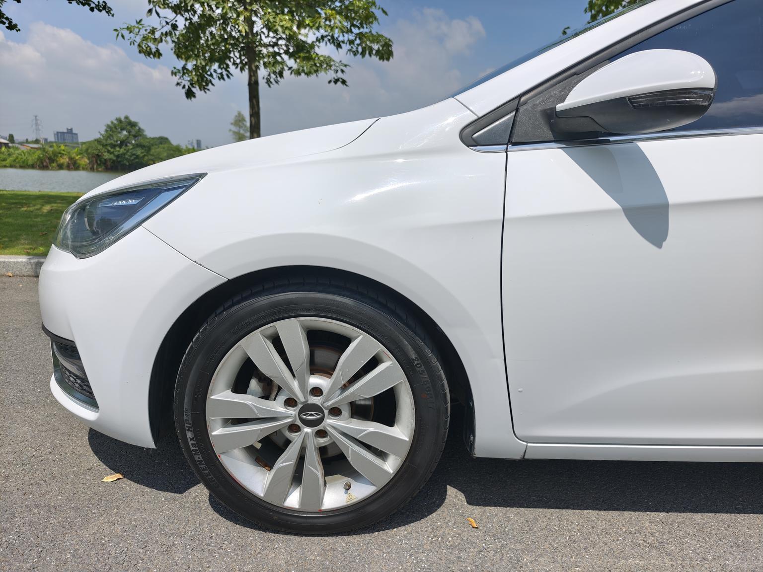 Chery Arrizo 5 2017 thumb 8