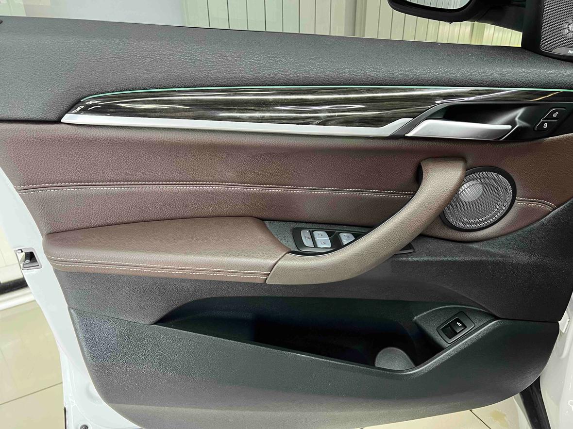 BMW X1 2022 thumb 7