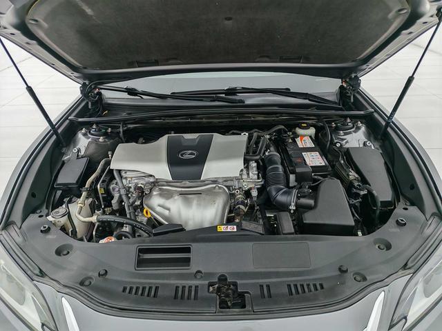 Lexus ES 2018 thumb 8