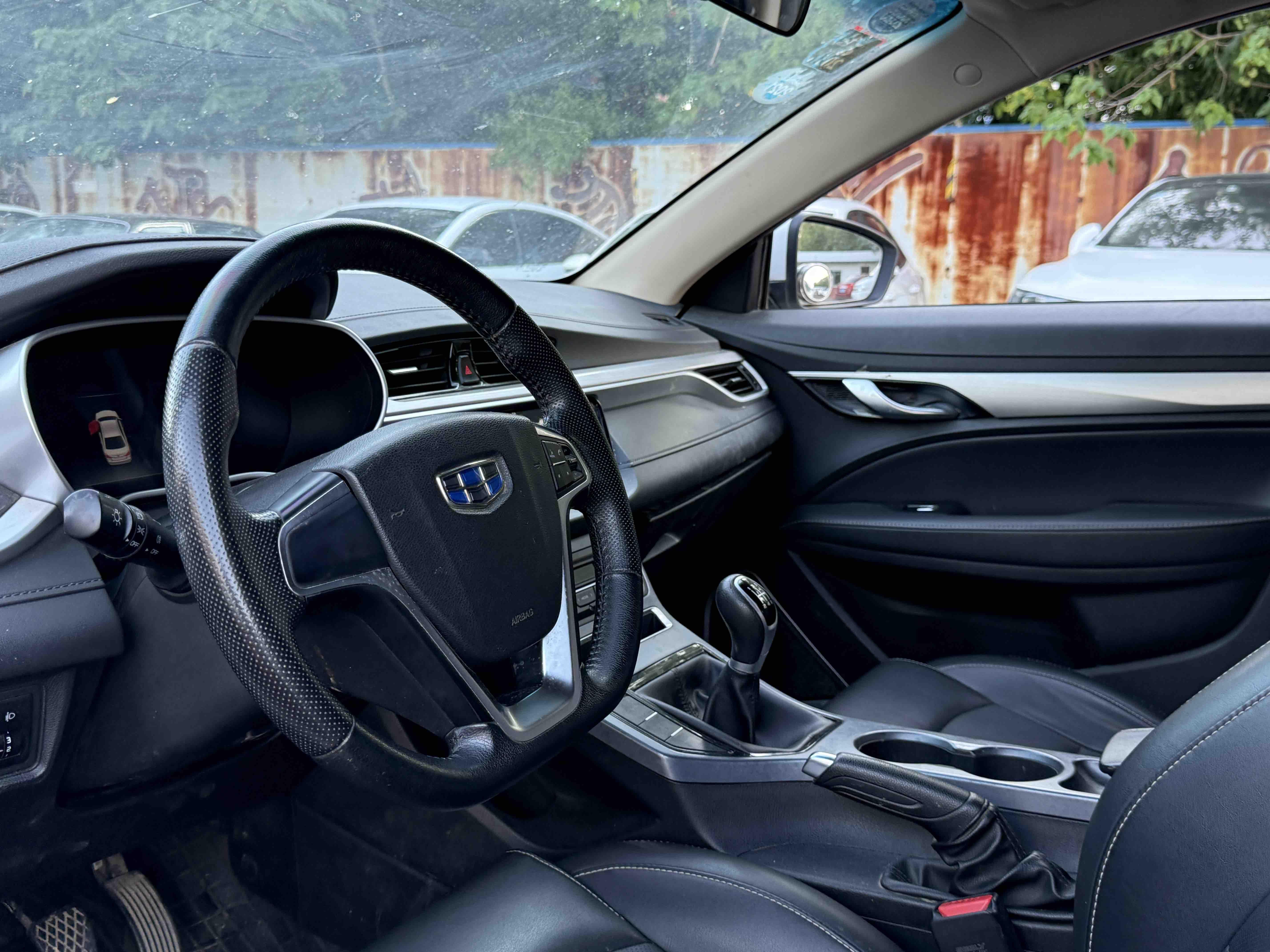 Geely Emgrand 2018 thumb 11