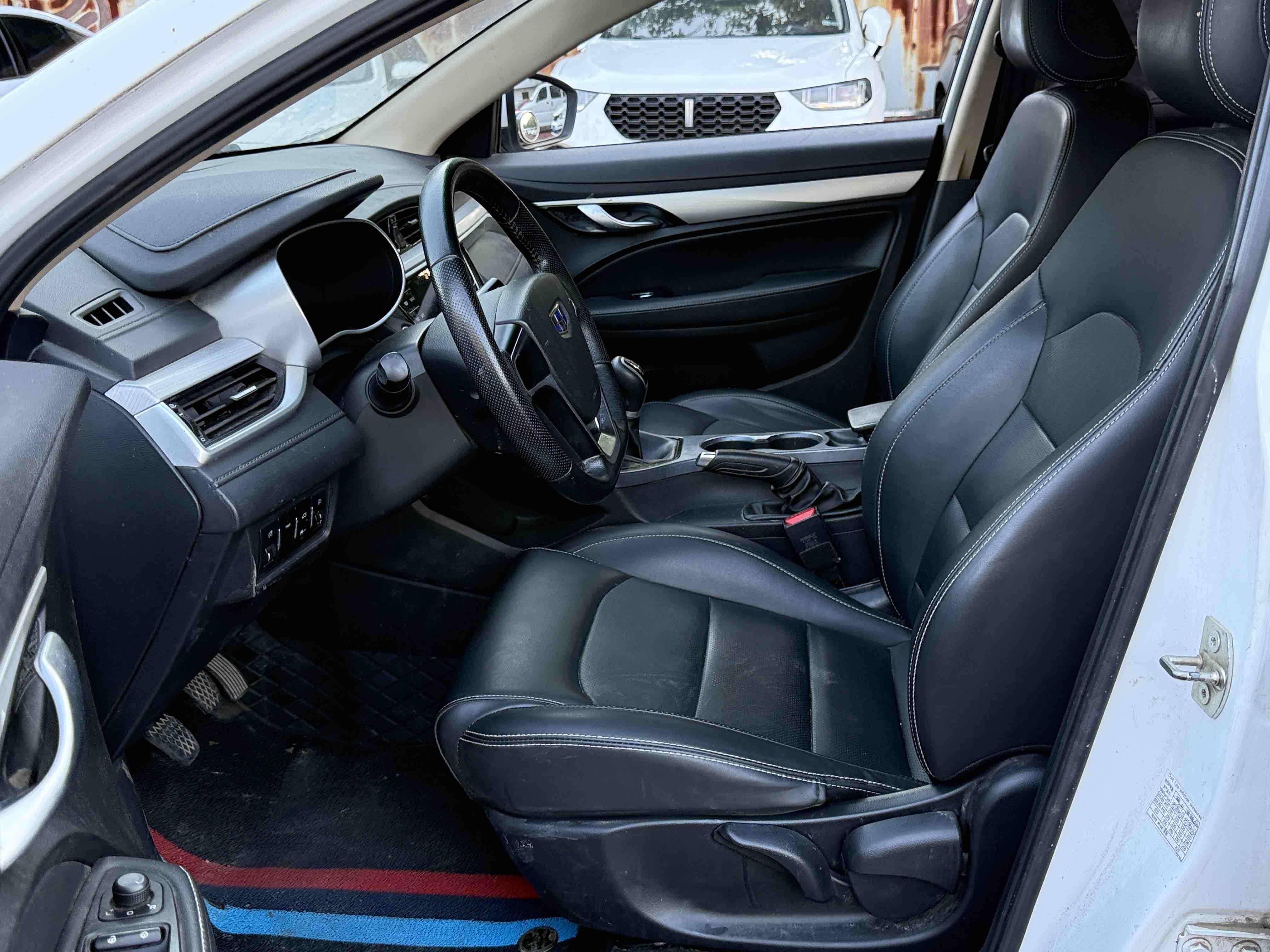 Geely Emgrand 2018 thumb 12
