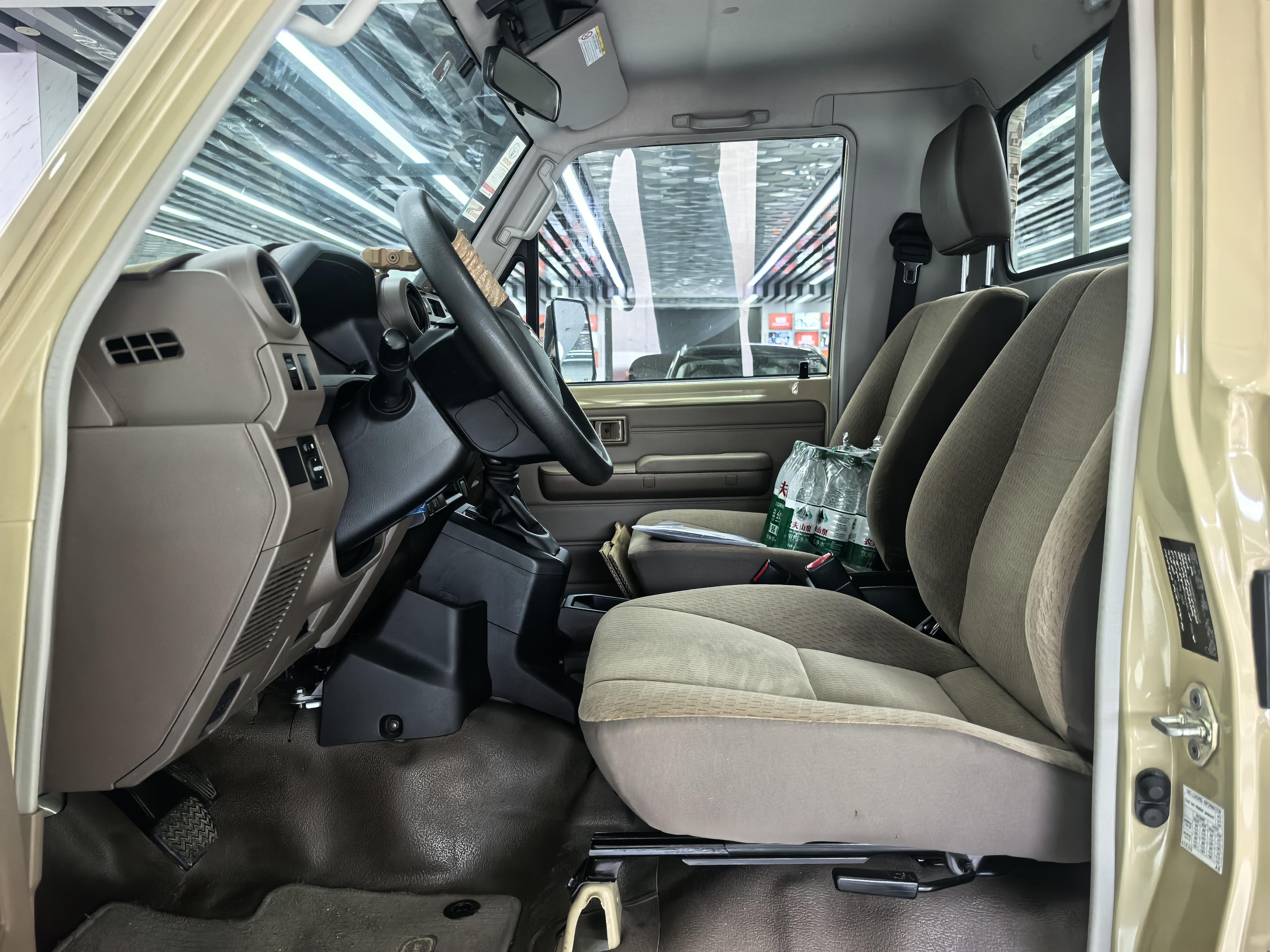 Toyota 兰德酷路泽皮卡 2024 thumb 12