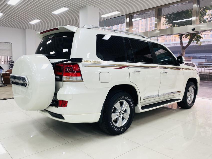 Toyota Land Cruiser 2019 thumb 4