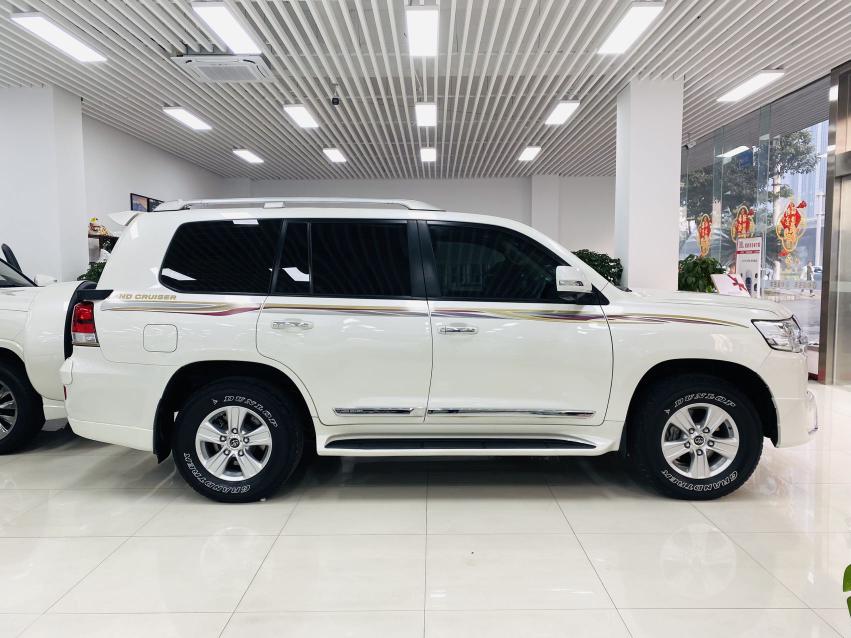 Toyota Land Cruiser 2019 thumb 5