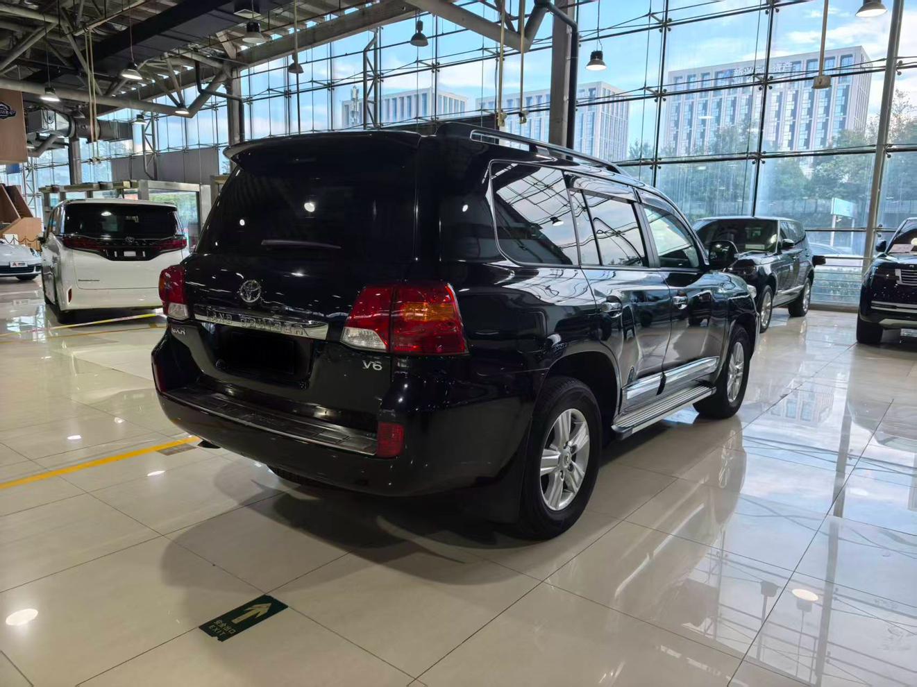Toyota Land Cruiser 2015 thumb 4