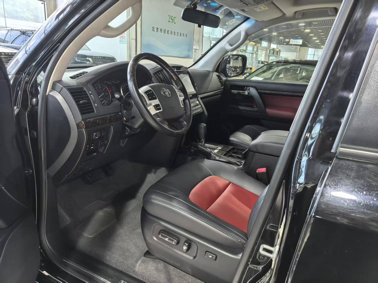 Toyota Land Cruiser 2015 thumb 11