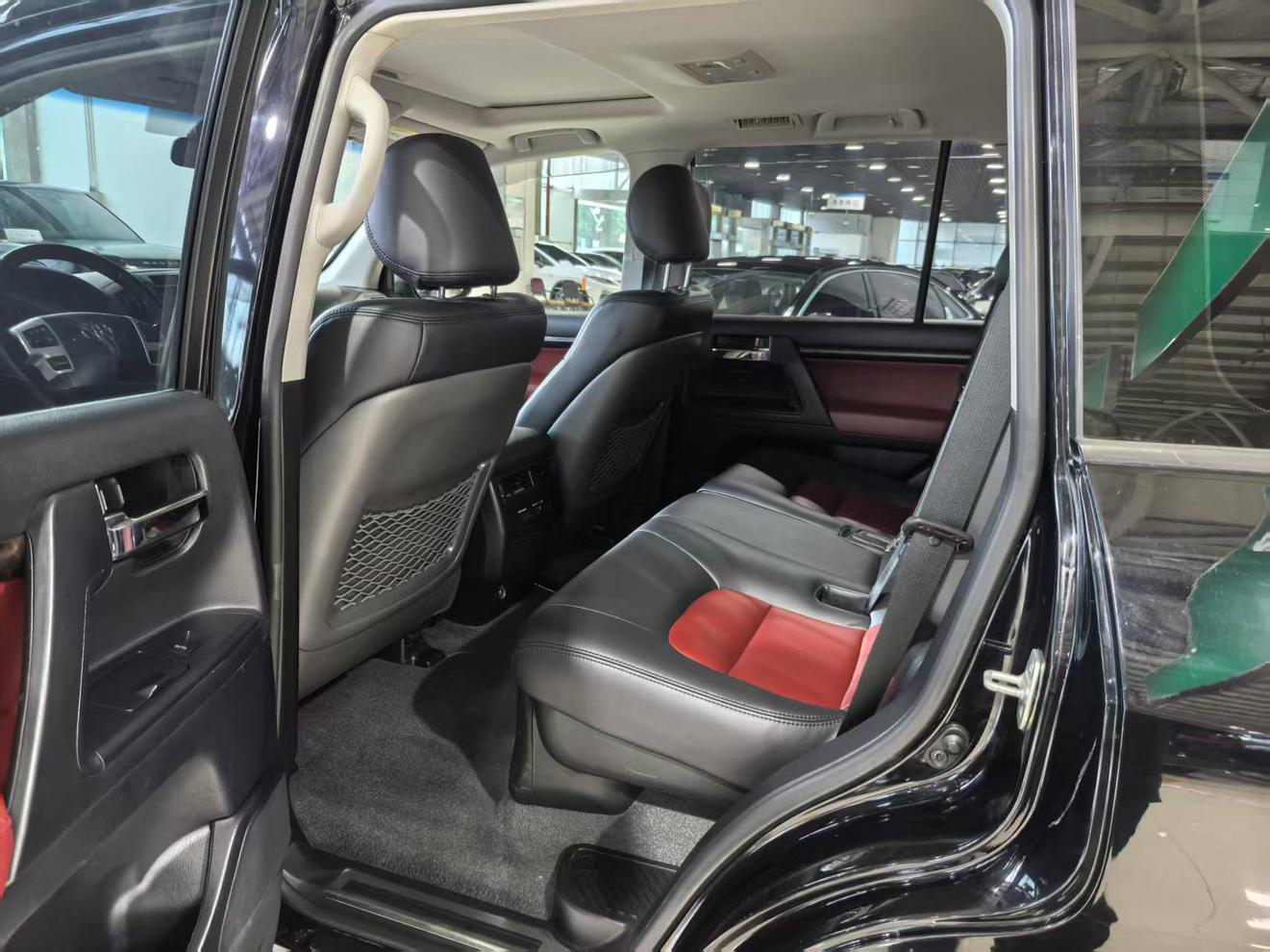 Toyota Land Cruiser 2015 thumb 12