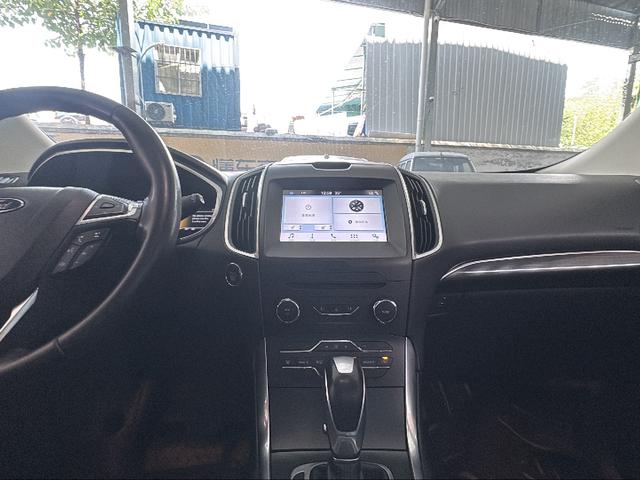Ford Edge 2017 thumb 6