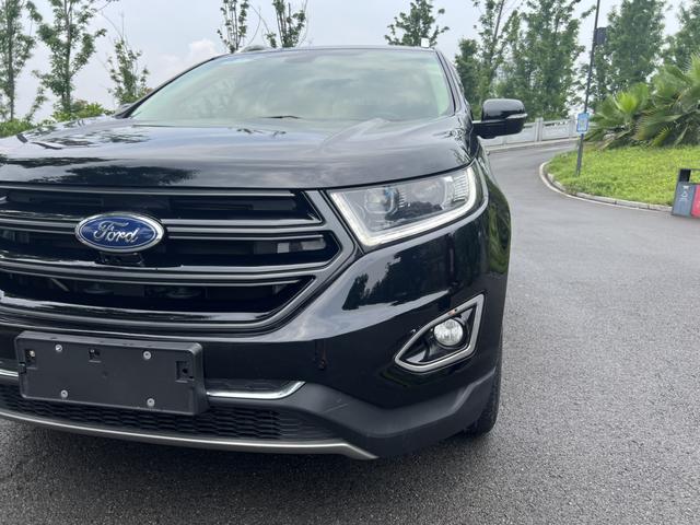 Ford Edge 2017 thumb 8
