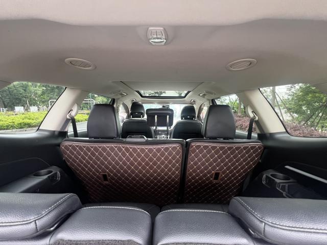 Ford Edge 2017 thumb 9