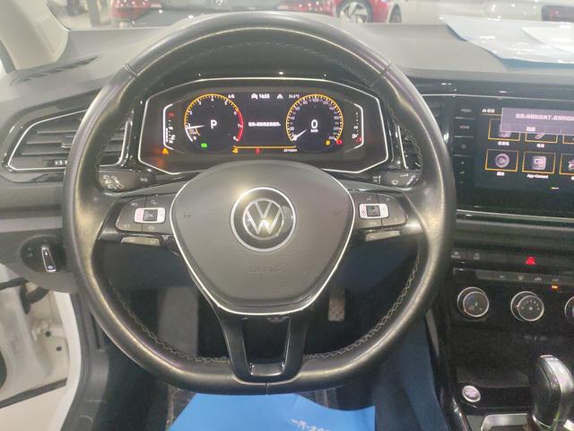 Volkswagen T-Roc 2021 thumb 6