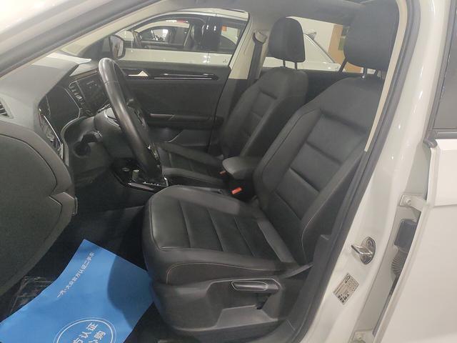 Volkswagen T-Roc 2021 thumb 8